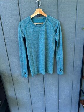 lululemon athletica teal long sleeve crew top